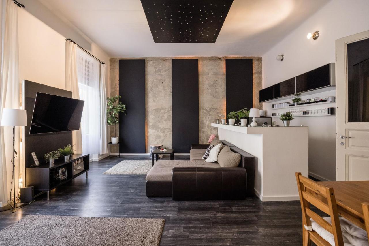 Spacious Apartment Almassy Budapest Exterior foto